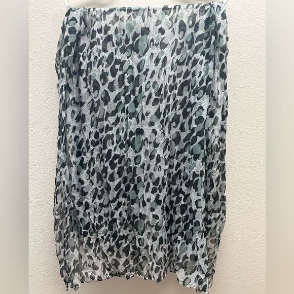 Tasha Accessories - New Leopard Scarf